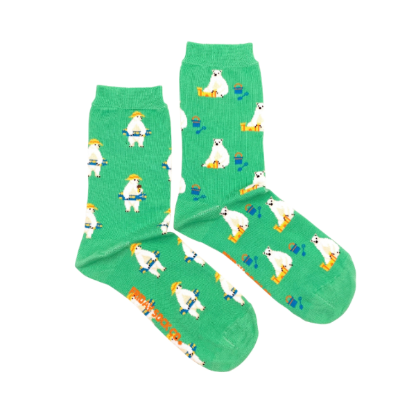 PolarBearAtBeachSocks