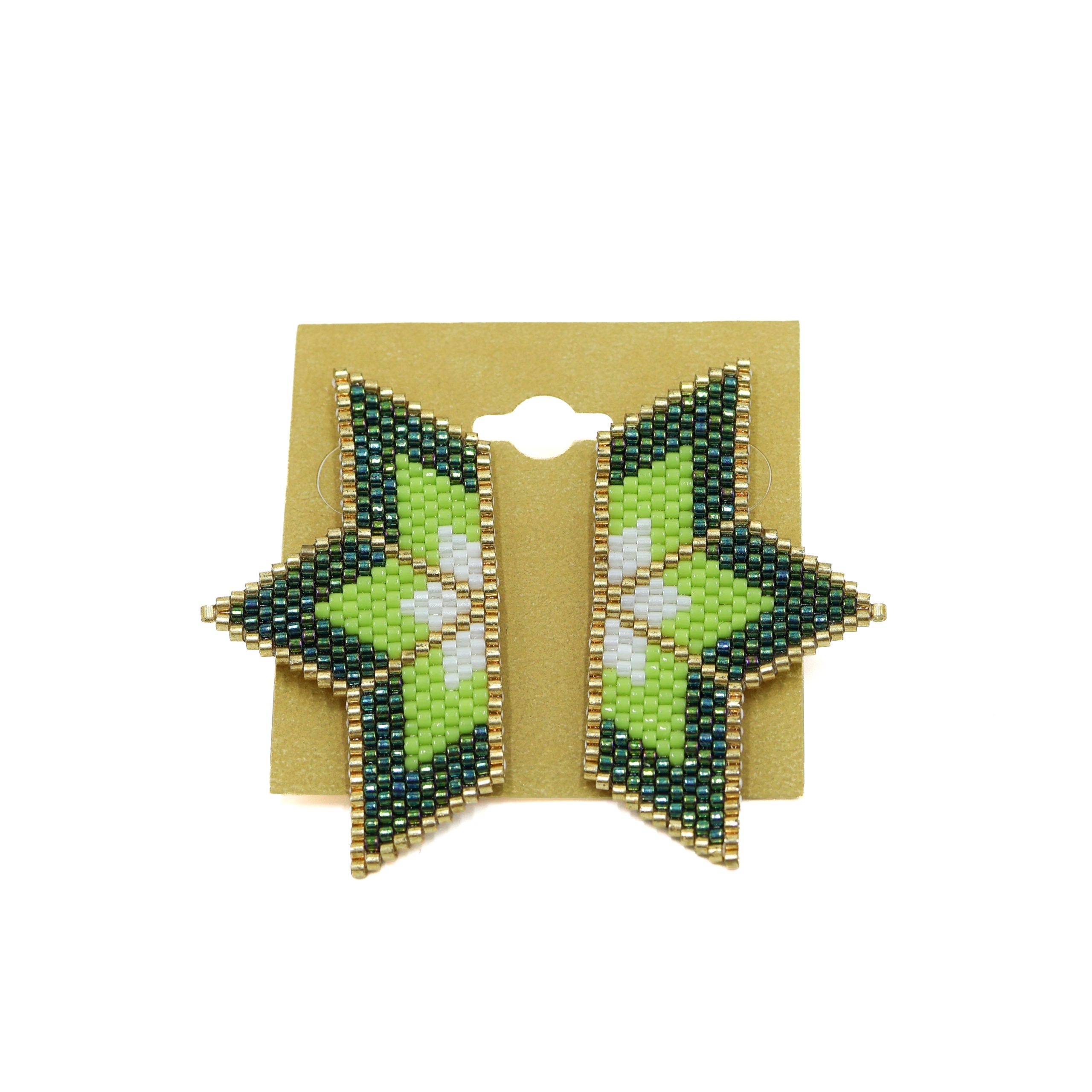 star beaded earring Green star beaded earring Green scaled