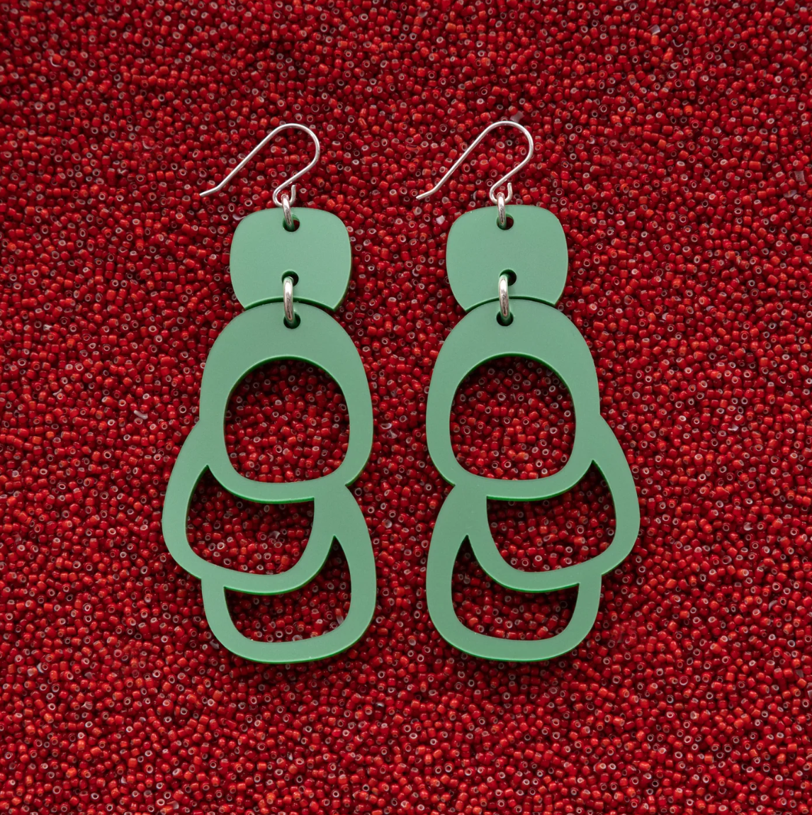 Eccentric ovoids green Eccentric ovoids green